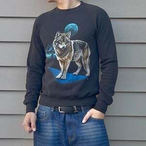 Vintage 80s Jerzees Wolf Blue Moon Graphic Crewneck Sweatshirt - Made in USA